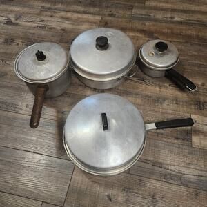 4 Aluminum Pots and pans with lids camping outdoor cooking pb